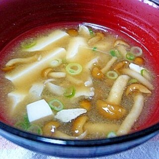 ❤　マイタケ＆なめこ＆豆腐の簡単味噌汁　❤